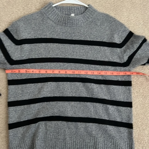 Ladies Workshop size‎ small cozy striped sweater - Picture 6 of 7